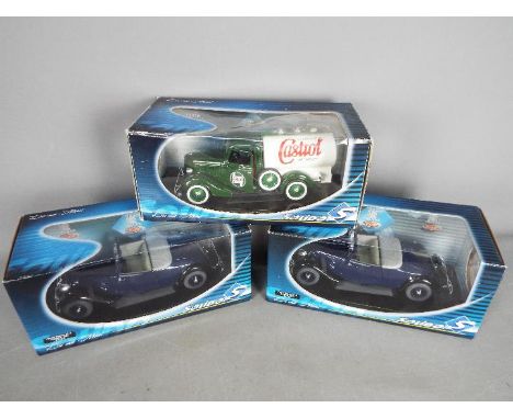 Solido -  Three boxed 1:18 scale diecast model cars from Solido. Lot includes Solido #8178 Citroen Traction AV 11 Cabriolet 1