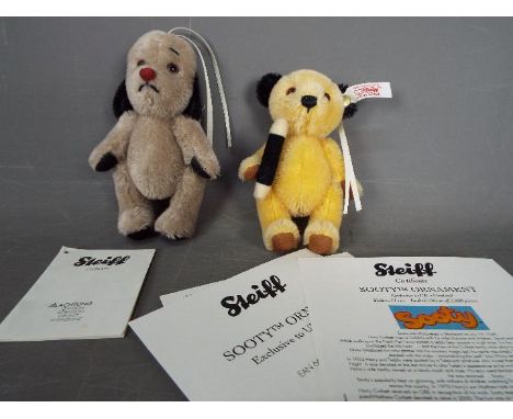 Steiff - Sooty and Sweep - a Steiff Bear entitled Sooty #664328 with related ephemera, button and white label in ear, 11 cm (