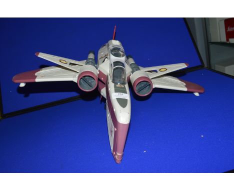 Hasbro Star Wars 2004 Lucas Film Star Fighter