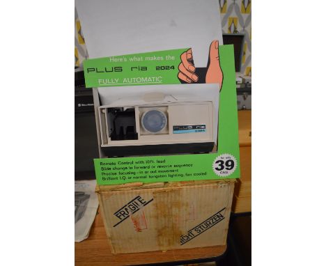Plus Rea 2024 Remote Control Slide Projector