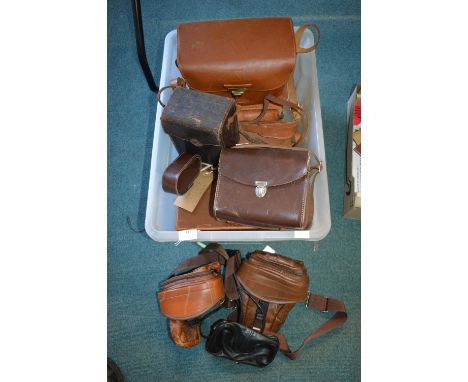Assorted Vintage Camera Cases
