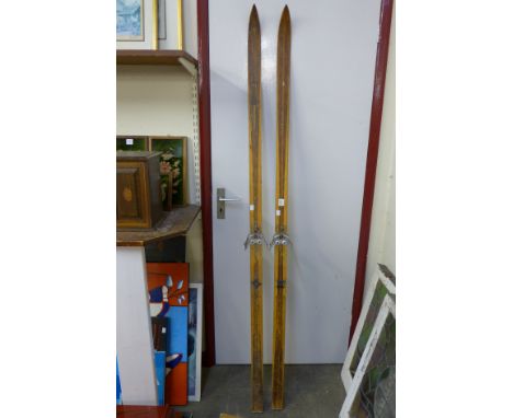A pair of vintage Splitkein wooden skis