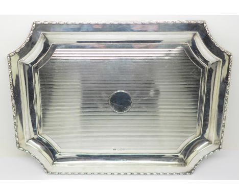 A silver tray by Walker &amp; Hall, Sheffield 1926, 544g, 30cm x 22cm