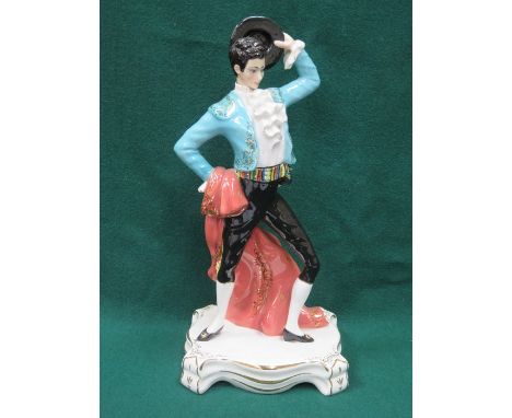 ITALIAN CERAMIC FIGURE DEPICTING A LEILANI DANCER, SIGNED, APPROXIMATELY 35cm 