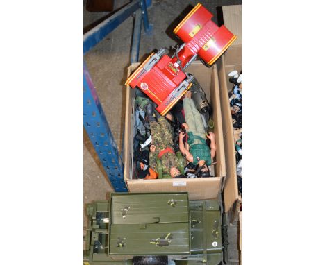BOX WITH VARIOUS ACTION MAN FIGURES &amp; ACCESSORIES     