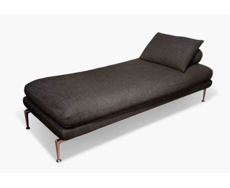 Antonio Citterio, Daybed "Suita"(Meda, Italien 1950)Entwurf 2010/19 für Vitra, Weil am Rhein. Aluminium, poliert. Gepolstert,