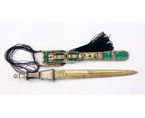 Decorative Indian sword, engraved decoration to scabbard