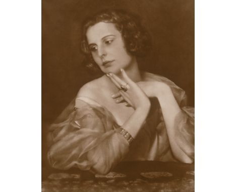 [*] Schenker, Karl -- Leni Riefenstahl. 1923. Vintage gelatin silver print. 30 x 23,7 cm. Karl Schenker gained recognition fo