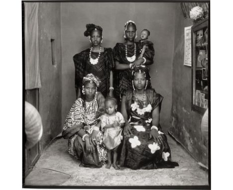Sitou, Tijani-Àdìgún -- Yoruba women. 1984. Gelatin silver print on baryta paper. 41 x 40,5 cm. Photographer's copyright stam