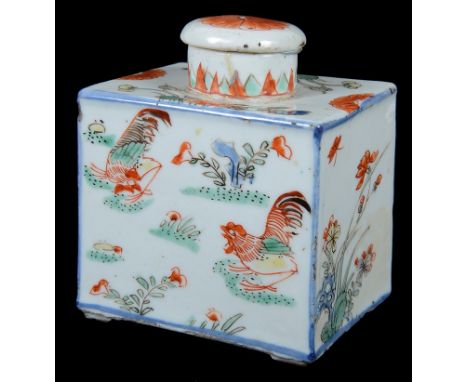 A small Chinese famille verte tea caddy with lid18th centuryDecorated with hen and rooster among flowers.H 8 cm CONDITION REP