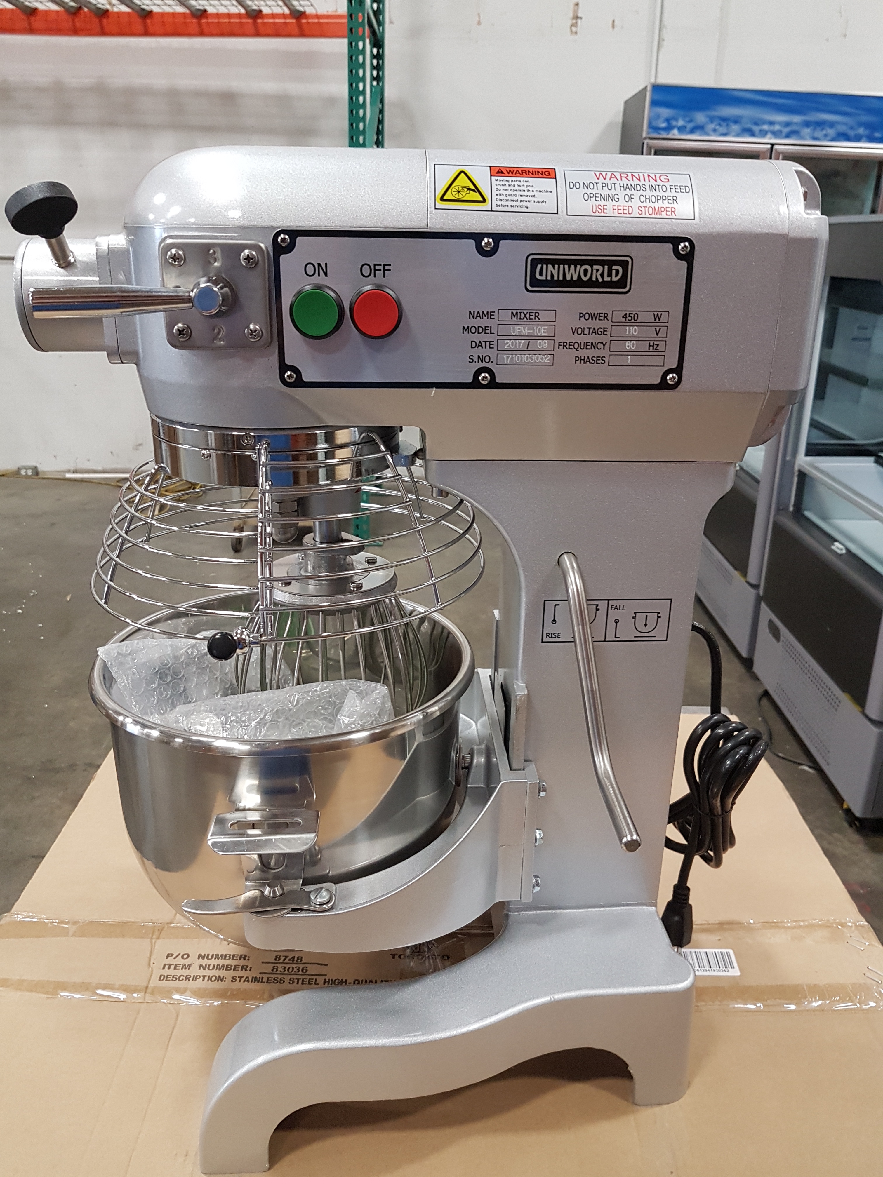 Uniworld 10 QT Mixer Model UMP10E 3 Attachments, Bowl