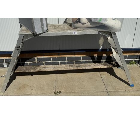 An aluminium ladder / stand