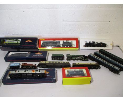 A collection of model railway double OO gauge including Hornby West Country class Wilton, Lima Pullman - Brighton Evening Arg