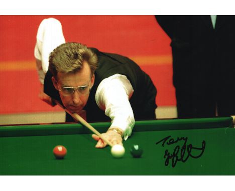 TERRY GRIFFITHS signed Snooker 8x12 Photo. Good condition.  All autographs come with a Certificate of Authenticity. We combin