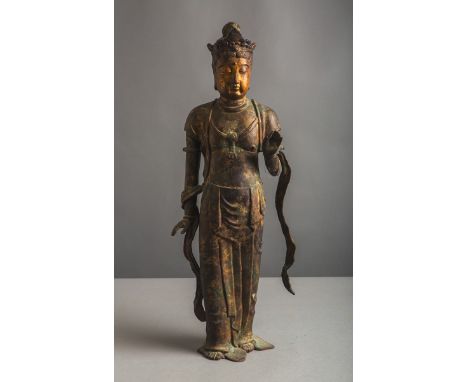 Stehende Buddha-Figur / Götter-Figur (Herkunft u. Alter unbekannt), Eisenguss m. Resteneiner alten Vergoldung, Gr. ca. H: 79 
