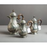 3-teiliges Konvolut von barocken Zinnkannen