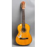 Konzert-Gitarre "Höfner HF-11"