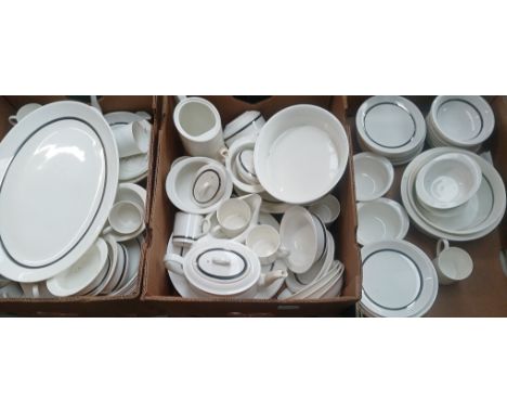 Wedgwood Susie Cooper Design Charisma dinner ware approx. 90 pieces Condition- a handful of items are chipped or damaged, som