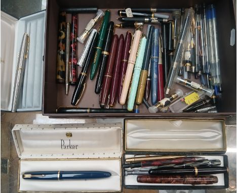 Box of various pens 