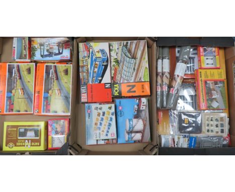 N gauge buildings and accessories kit collection, range of Arnold, Busch, Vollmer, etc., generally excellent in good plus box