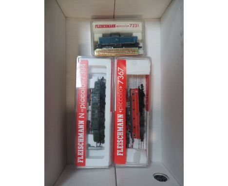 Fleischmann Piccolo locomotives, generally excellent in good plus boxes, with Nos. 7394, 7367 and 7231. Contents appear compl
