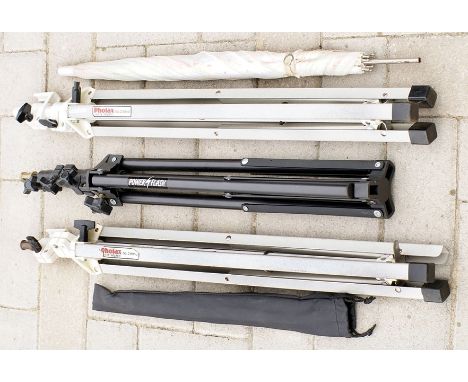 Lighting Stands, Brollies & Accessories. A PowerFlash & 2 Photax #2 lighting stands, plus brollies & a quantity of stand & fl