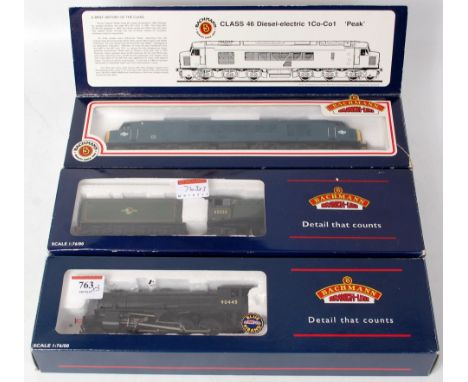 A Bachmann 32-252 WD Austerity 2-8-0 engine and tender No. 90445 (G-BF), a 31-958 class A4 engine and tender, BR  green 'Guil