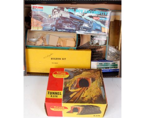 A mixed delve including Triang Hornby R576 tunnel (G-BG), Monogram snap together kit for Union Pacific Big Boy locomotive (G-