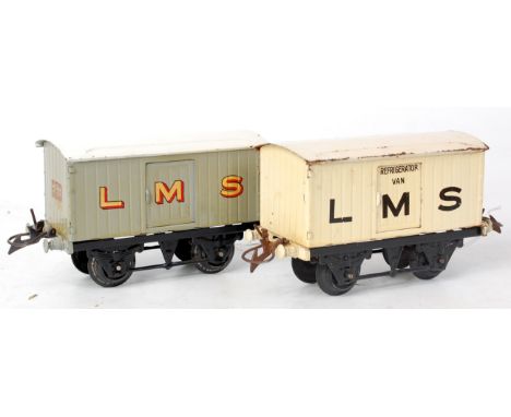Hornby 1934-9 LMS No. 1 luggage van on standard base, lighter grey body, smaller gold LMS (VG) with a 1939-41 LMS refrigerato