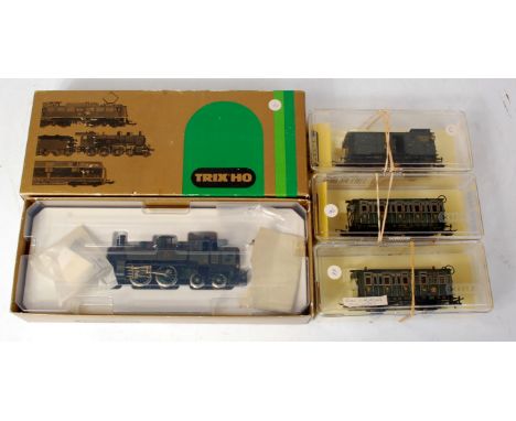 Trix International H0 No. 2430 2-4-4 tank engine K.Bay Sts B. green and 23600 and 2x 23716 coaches (G-BG)