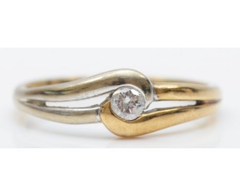 A 9ct gold brilliant cut diamond single stone ring, stated weight 0.1, M, 1.5gm. 