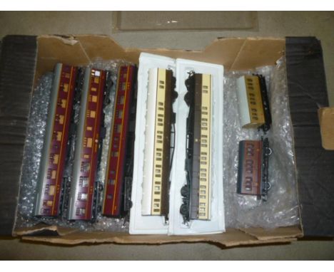 Fifteen passenger coaches by Lima and others including G.W.R., L.M.S. and L.N.E.R., F-G