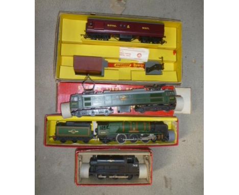 Triang R1 Passenger Train Set with black Princess Elizabeth locomotive and two coaches, R153 Saddle Tank locomotive in black,