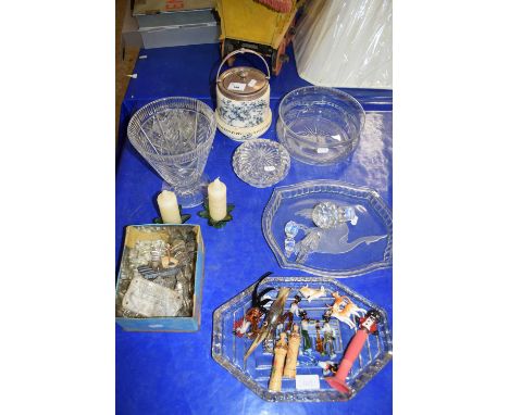 VARIOUS GLASS BOWLS, CERAMIC BISCUIT BARREL, GLASS MODEL ANIMALS ETC