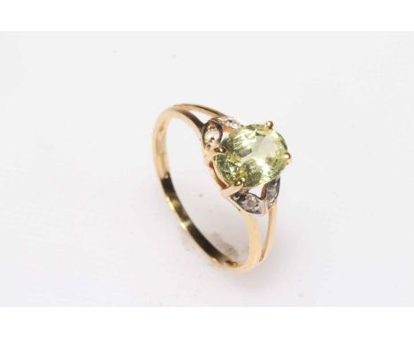 18k Chrysoberyl and diamond ring, size P.