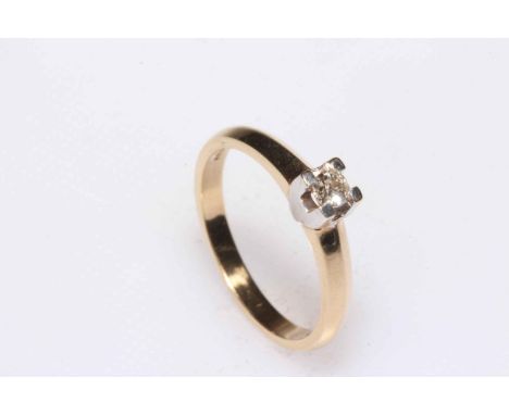 9 carat yellow gold claw set solitaire diamond ring, approximately ¼ carat, size Q.