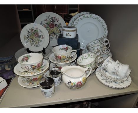 A variety of ceramics including Royal Worcester trinket pot,Royal Albert Brigadoon cups,saucers and side plates and more.