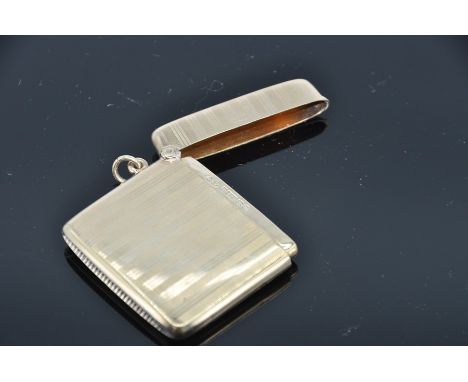9ct gold vesta case, Birmingham 1887 (gothic n), maker probably Deakin &amp; Francis (D&amp;F), engine turned decoration to e