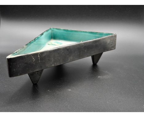 Triangular ceramic planter and dish