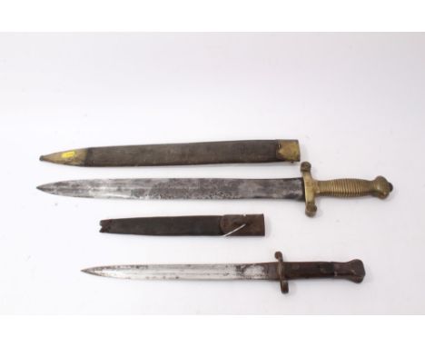 19th century French gladius-type short sword in scabbard and Lee Medford bayonet (2)