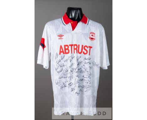 Squad signed white and red Aberdeen no. 5 away jersey, circa 1991 and a Ryan Esson no.23 goalkeeper's jersey, season 1999-200