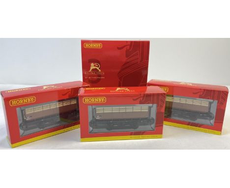 Hornby 00 gauge 20 ton coke hopper 3 wagon set R6830. Each individually boxed and complete with card sleeve. 