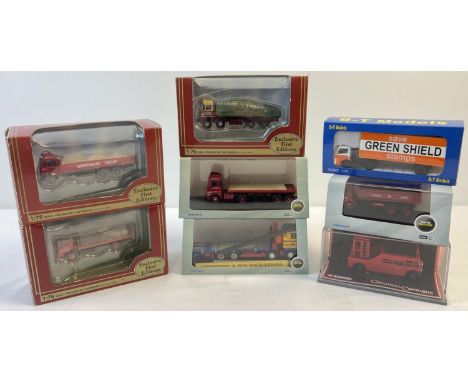 8 boxed collectors die cast lorries, haulage vehicles and London Transport vehicles. To include examples from Exclusive First