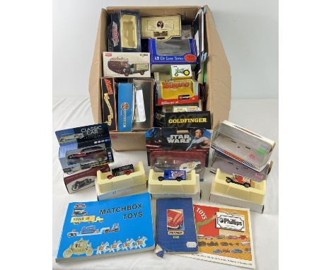 5 boxed diecast cars together with 2 Matchbox toys books &amp; a large quantity of assorted mixed diecast empty boxes. Boxed 