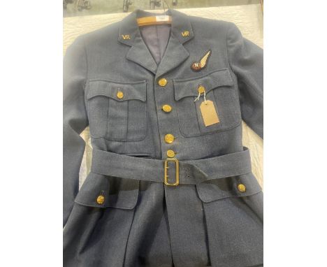 Mid C20th RAF service dress jacket with Navigators chest patch and Volunteer Reserve lapel tabs 