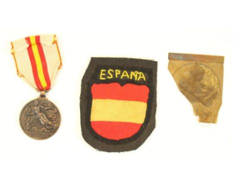 1939 Spanish Civil War Alzamiento commemorative medal, Espana cloth patch and an ribbon 