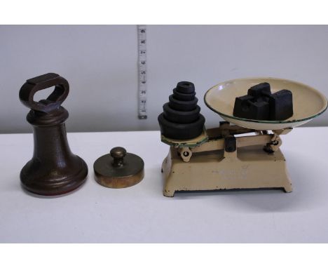 A set of vintage kitchen scales and selection of assorted weights. postage unavailable 
