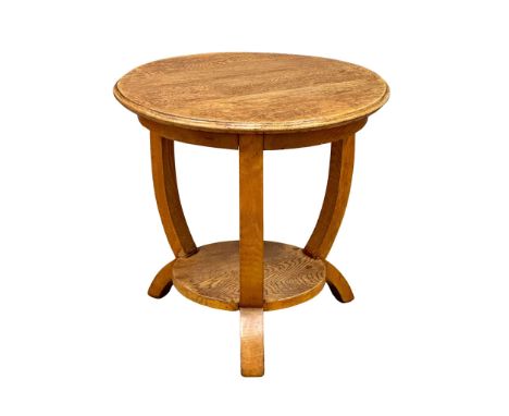 A 1930’s Art Deco oak 2 tier occasional table/end table. 52x50cm