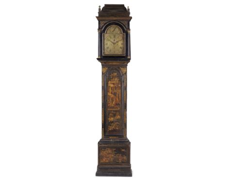 GEORGE I BLACK JAPANNED LONGCASE CLOCK EARLY 18TH CENTURY the moulded top with pineapple finials over moulded cornice, above 