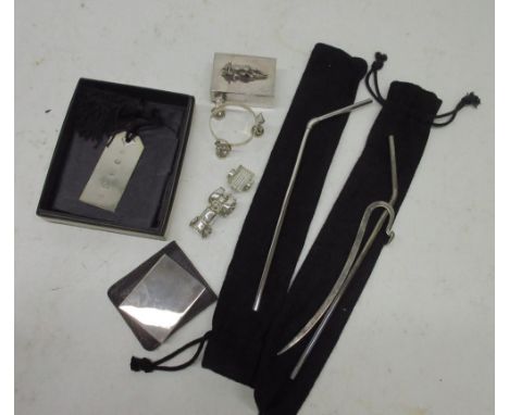 Links of London, silver matchbox holder with cast fox finial, silver miniature tractor with trailer, two silver straws, silve